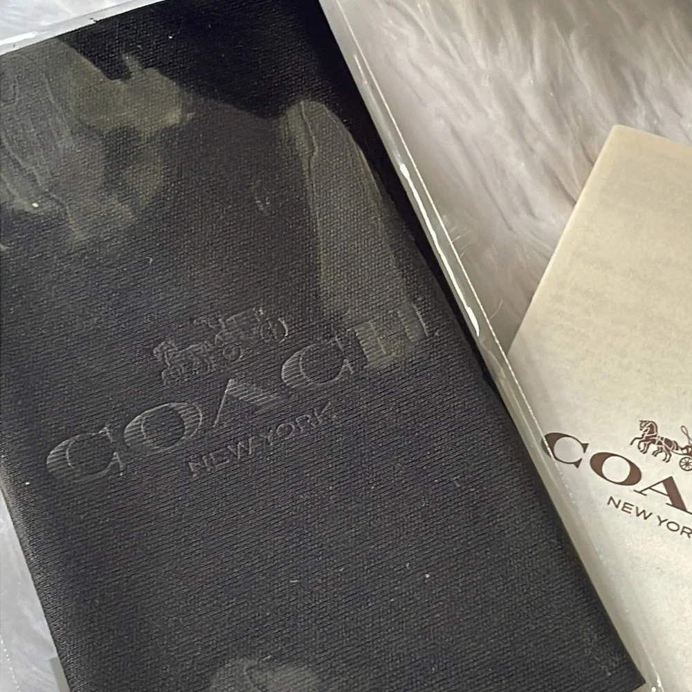 Coach Sunglasses - Picture 11 of 11